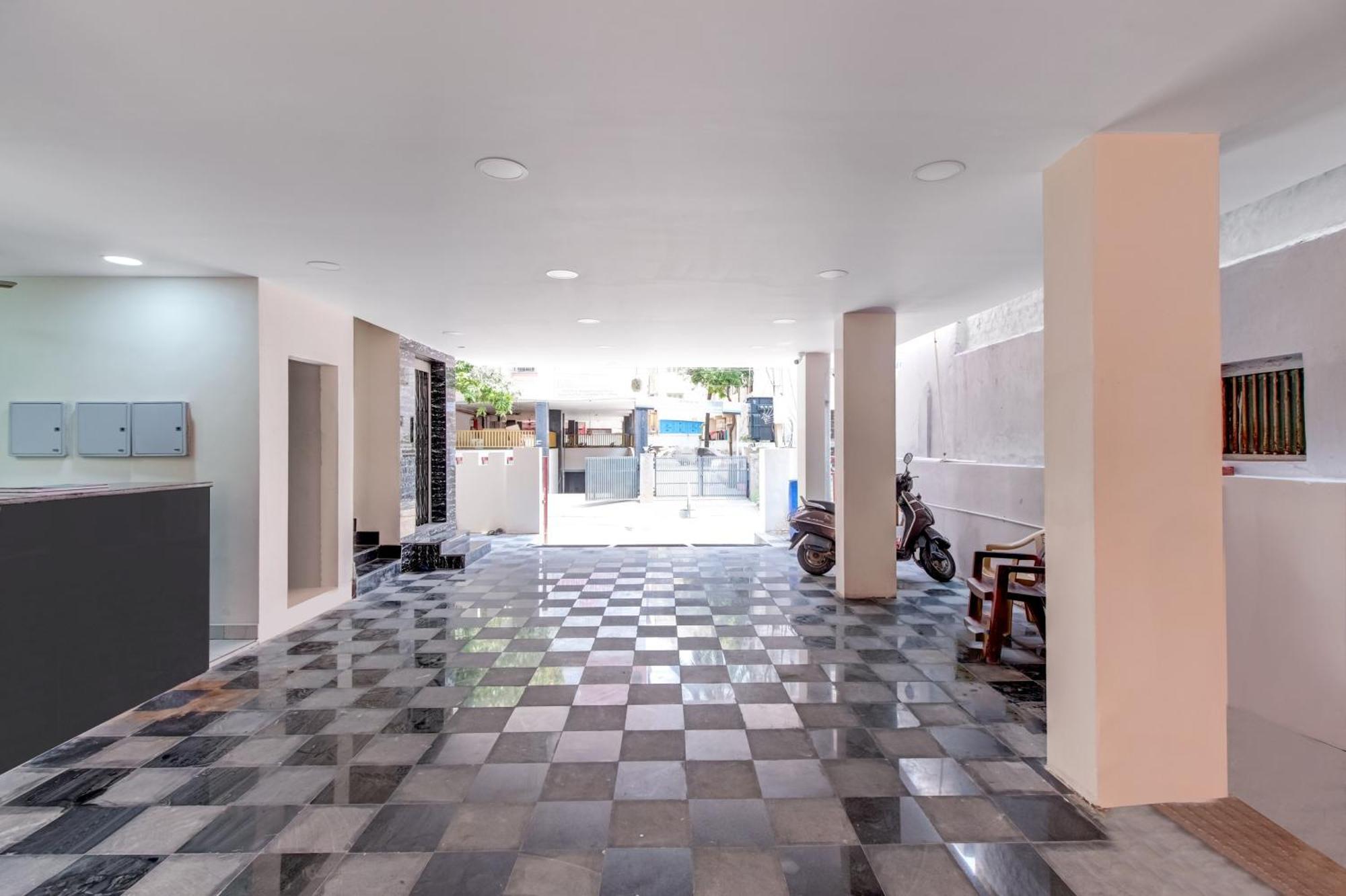 Hotel O Leela Elite Vijayawada Exterior photo